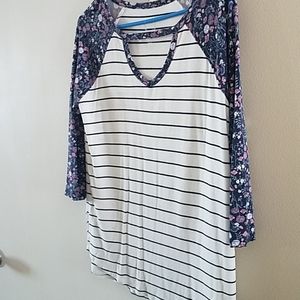 Maurices floral long sleeve shirt